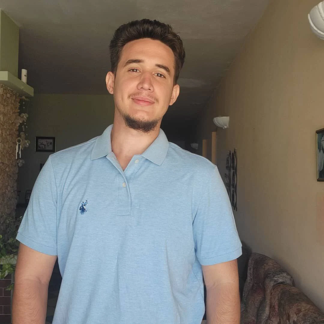 Carlos Rafael, a software engineer and nuclear enthusiast.